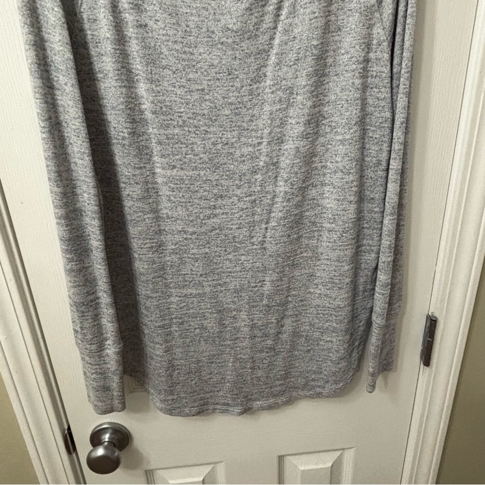 ❌SOLD❌ Athleta Luxe Pose Grey Marled Heathered Tunic Top Size Small Soft Long - Picture 7 of 12
